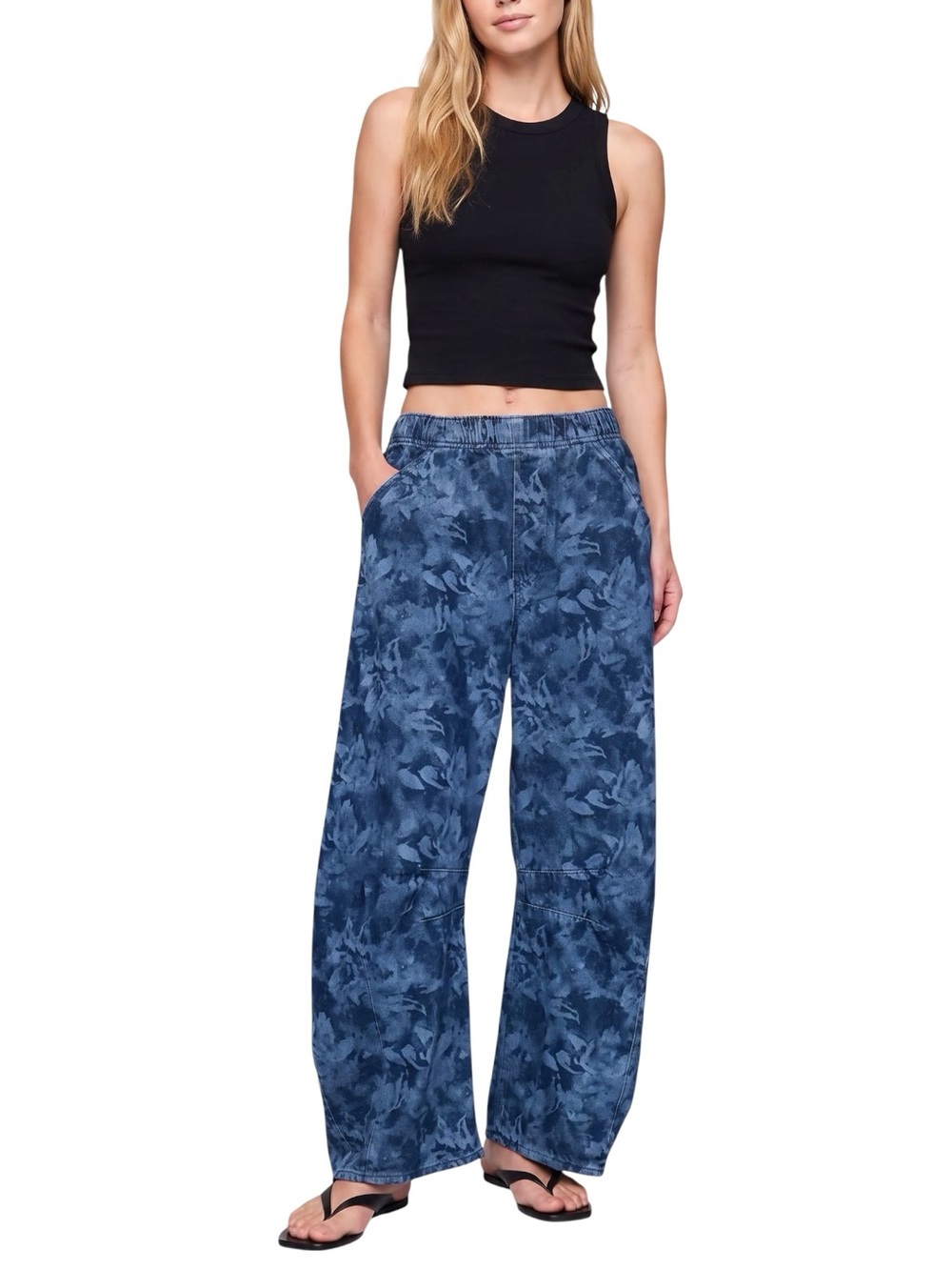 Gap Mid Rise Easy Horseshoe Jeans Navy Floral
